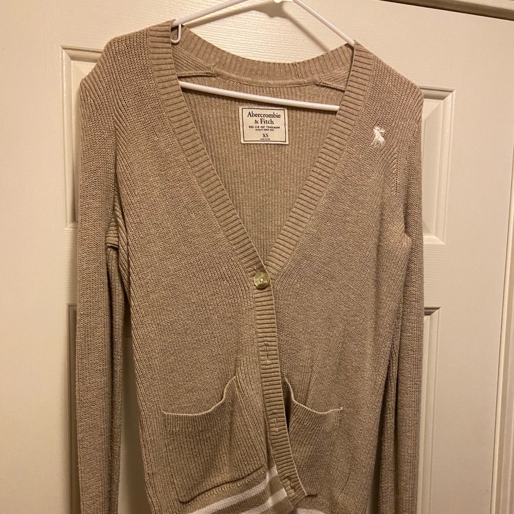 Abercrombie tan cardigan size XS